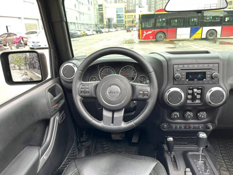 广州17年Jeep牧马人6