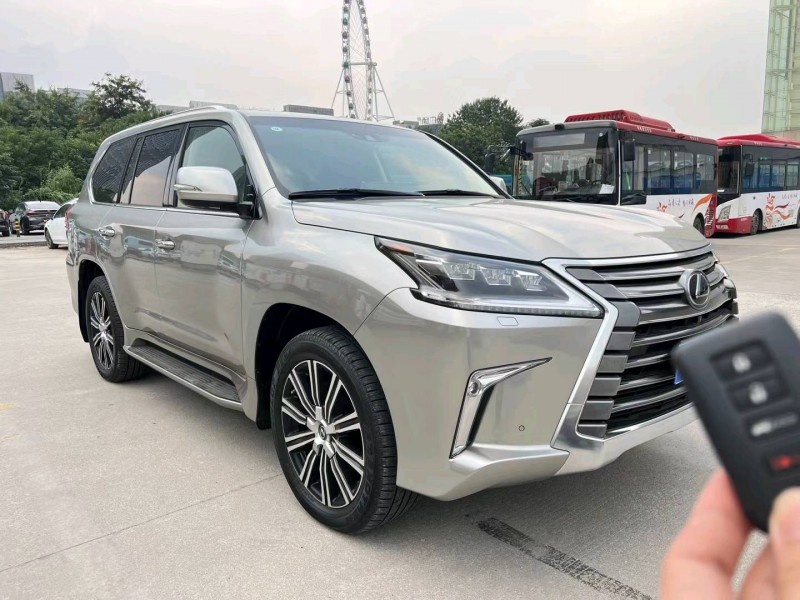 广州22年雷克萨斯LX3
