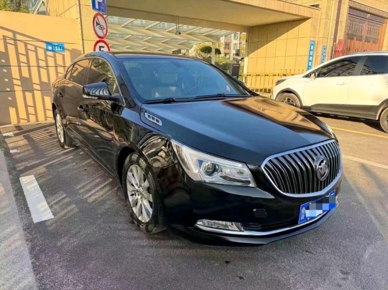 枣庄15年别克君越2