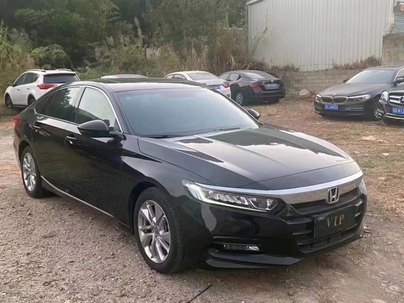 深圳20年本田雅阁2