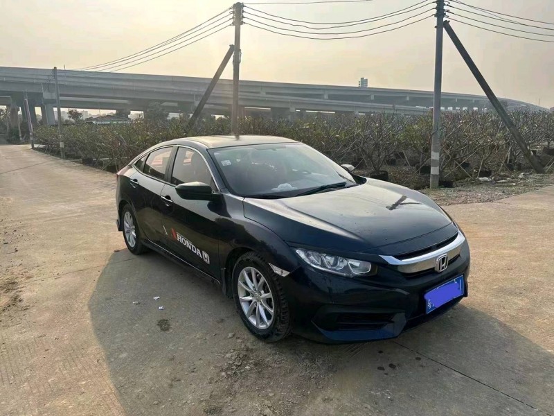 珠海17年本田思域2