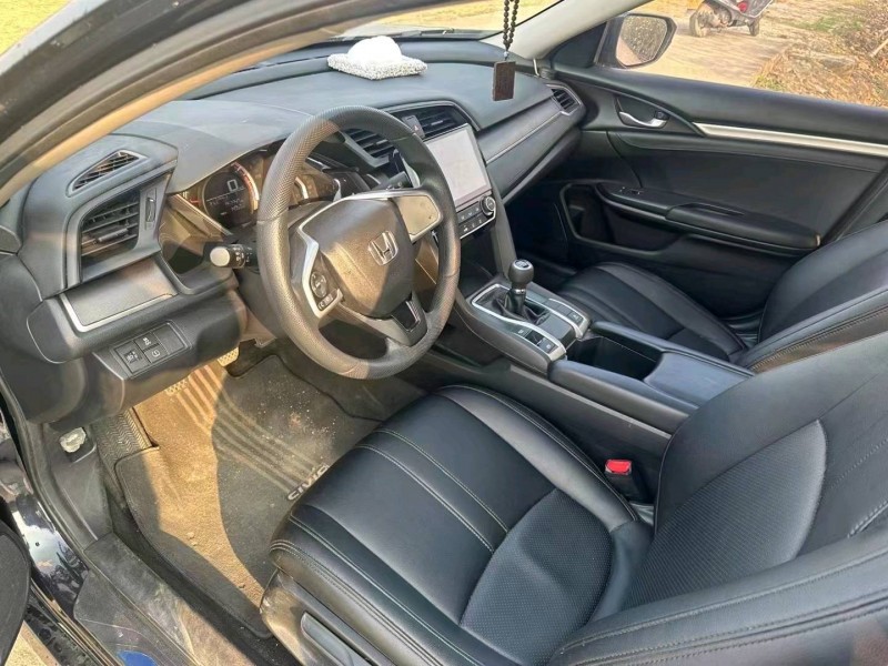 珠海17年本田思域3