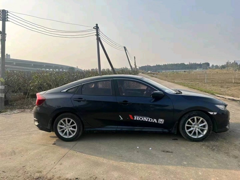 珠海17年本田思域6