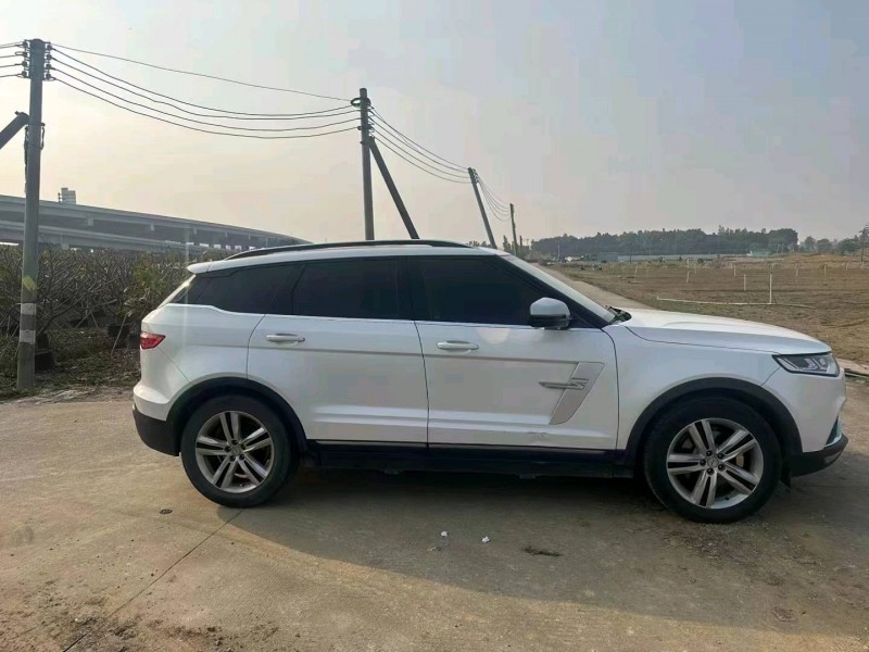 珠海17年众泰T7008