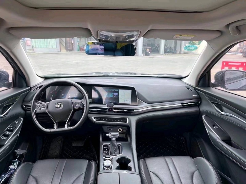 珠海20年长安汽车CS753