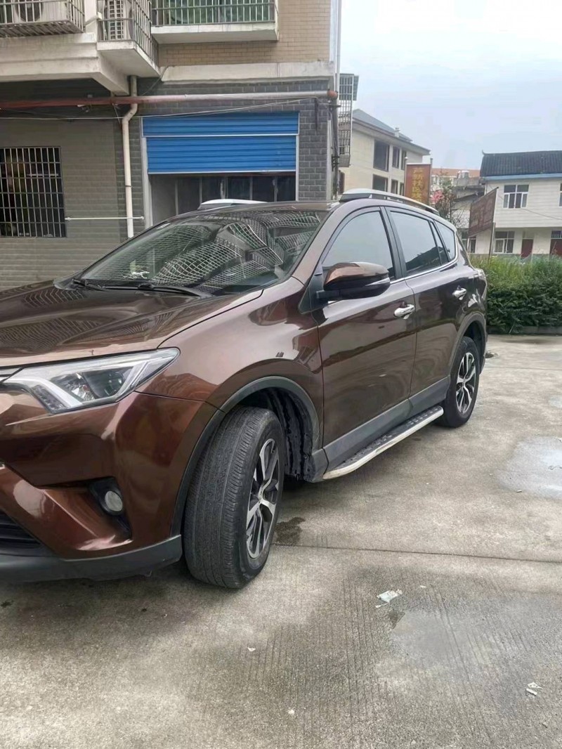 衡阳17年丰田RAV4荣放3