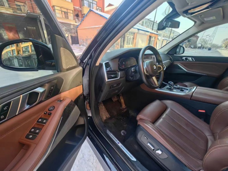 济宁20年宝马X57