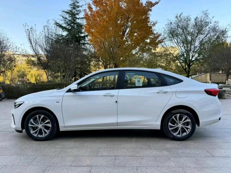 邢台23年别克威朗8