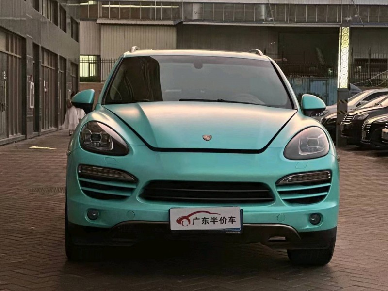 广州12年保时捷卡宴1