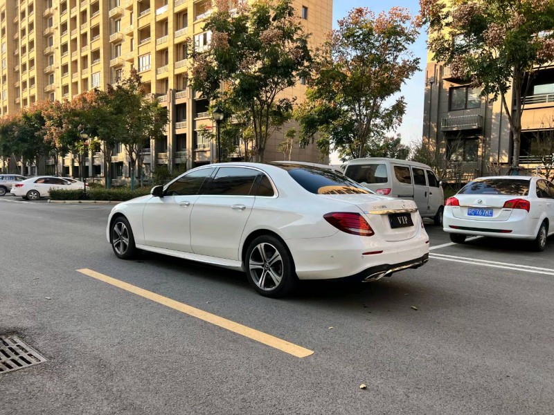 徐州19年奔驰E8