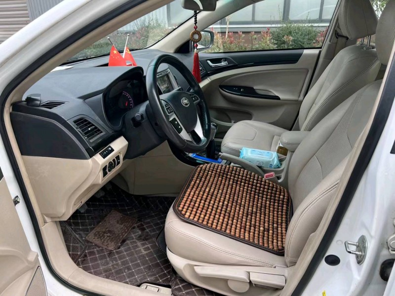 宿迁13年比亚迪速锐6