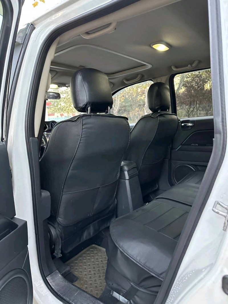 枣庄12年Jeep指南者3