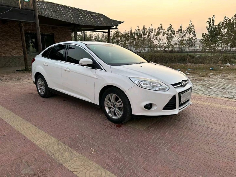 徐州14年福特福克斯2