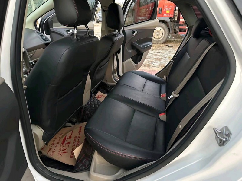 徐州14年福特福克斯6