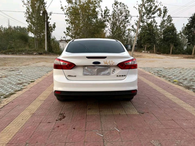 徐州14年福特福克斯9