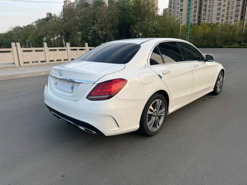 徐州19年奔驰C8