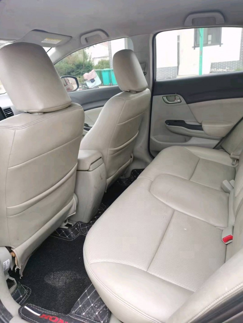 徐州13年本田思域6