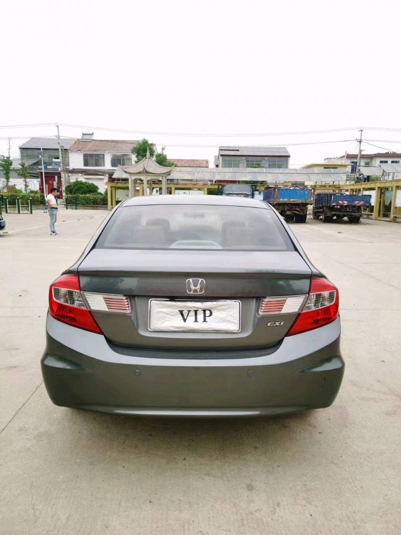 徐州13年本田思域9