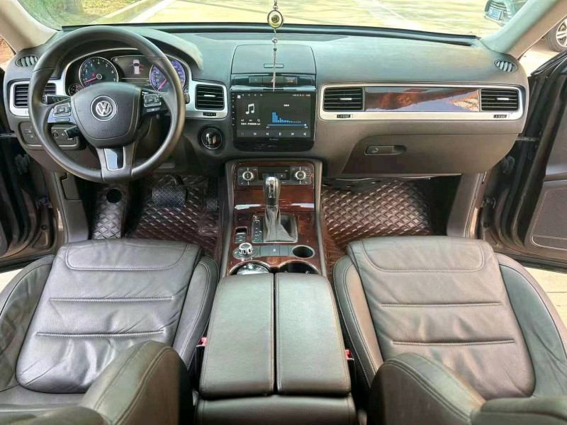 济宁13年大众途锐4