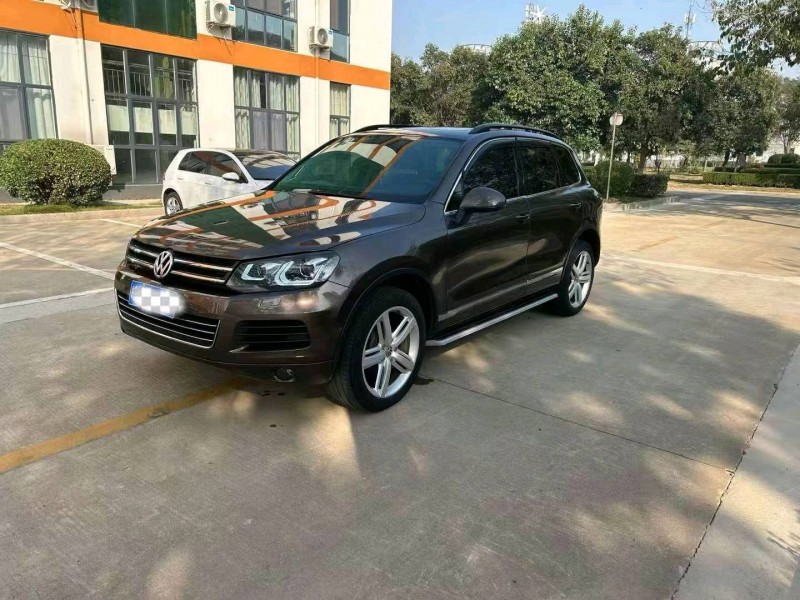 济宁13年大众途锐7