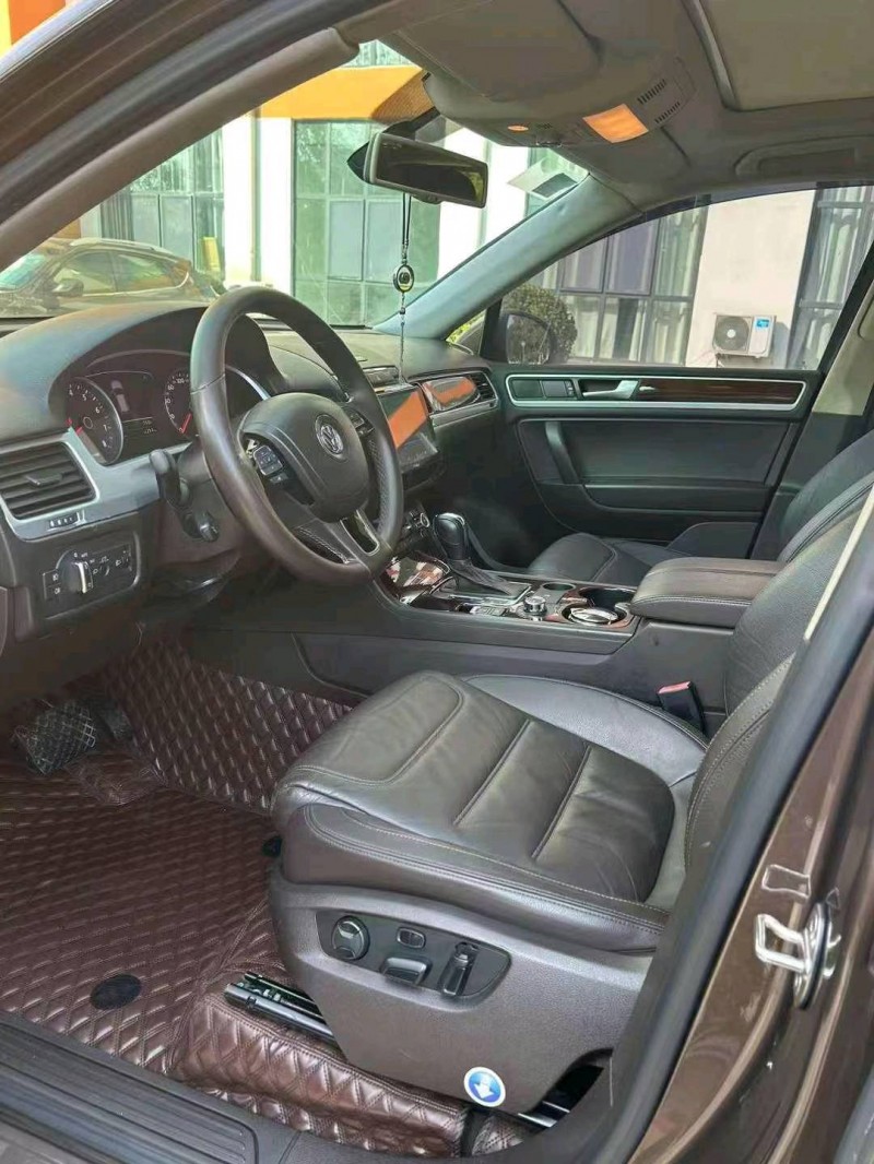 济宁13年大众途锐9