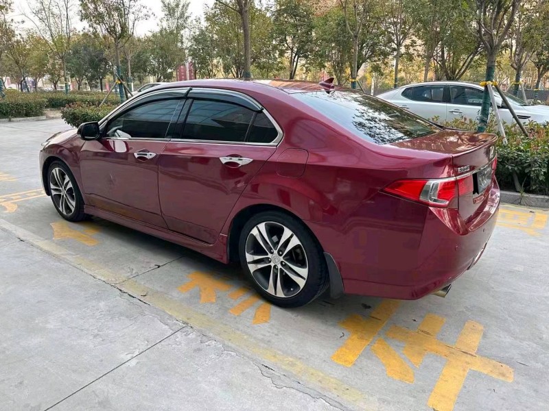 济宁13年本田思铂睿7