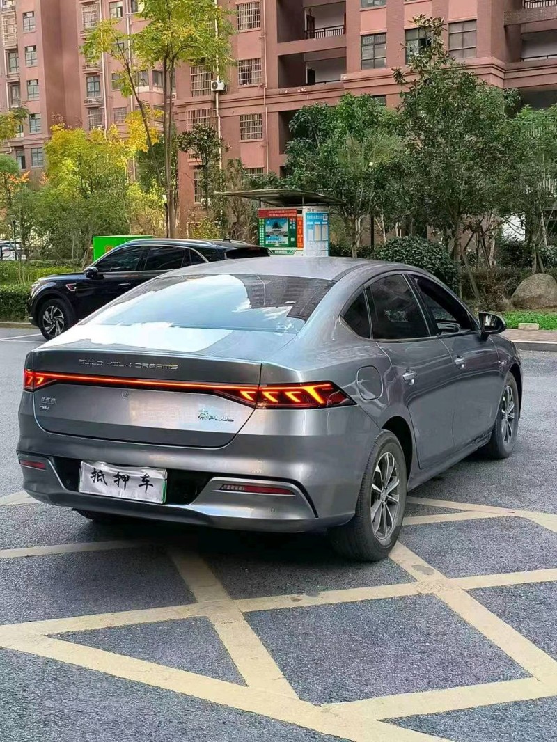 九江23年比亞迪秦6