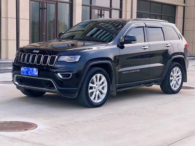 枣庄18年Jeep大切诺基2
