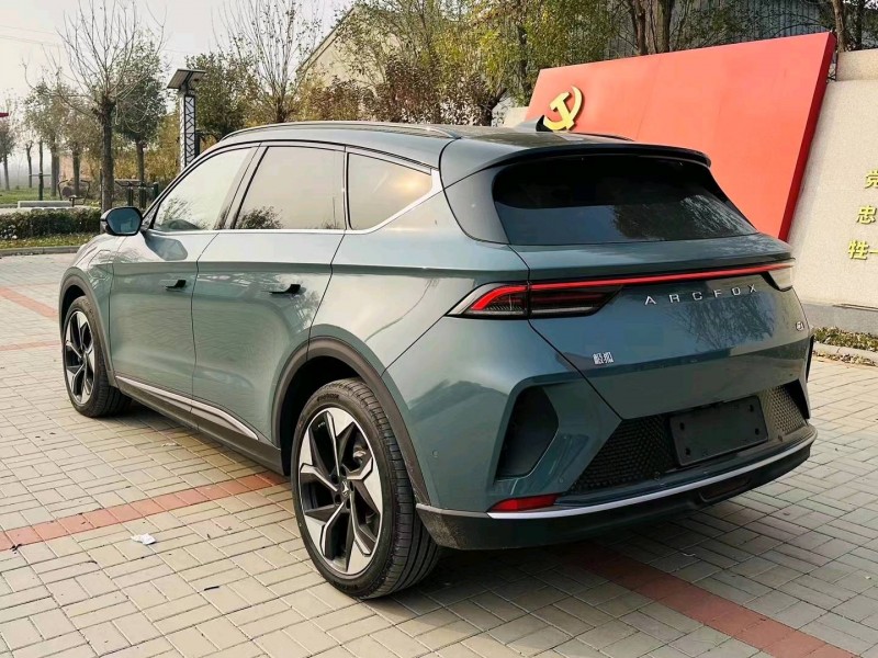 天津23年極狐汽車阿爾法3