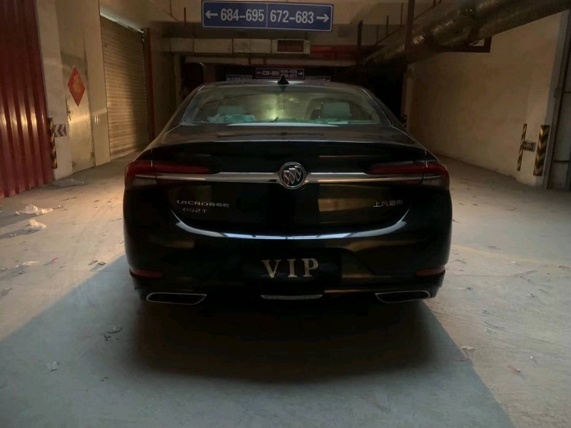 东营19年别克君越9