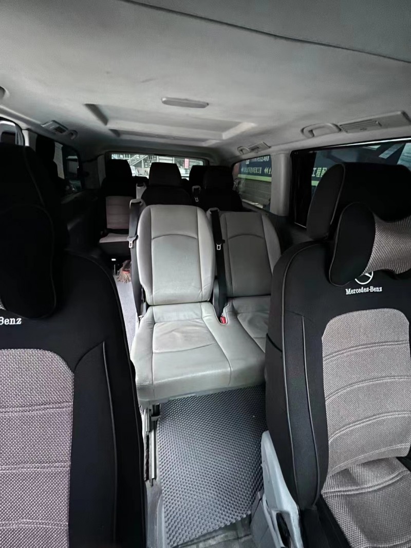 济宁12年奔驰威霆6