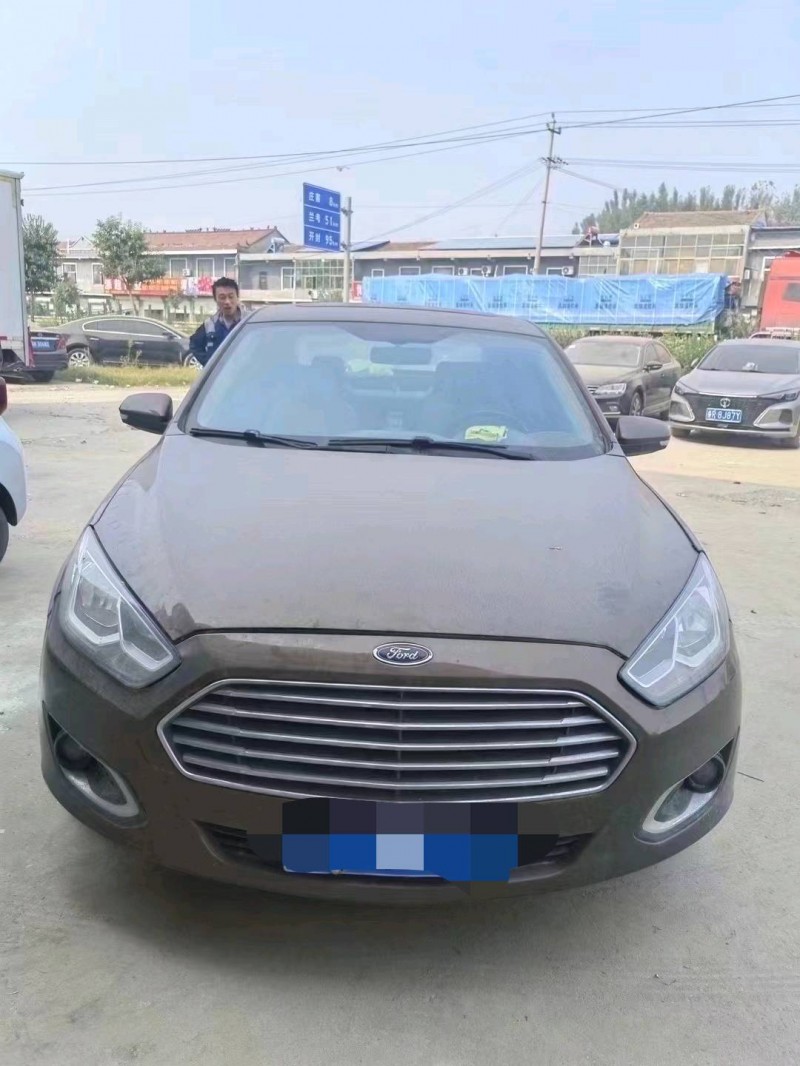菏泽16年福特福睿斯1