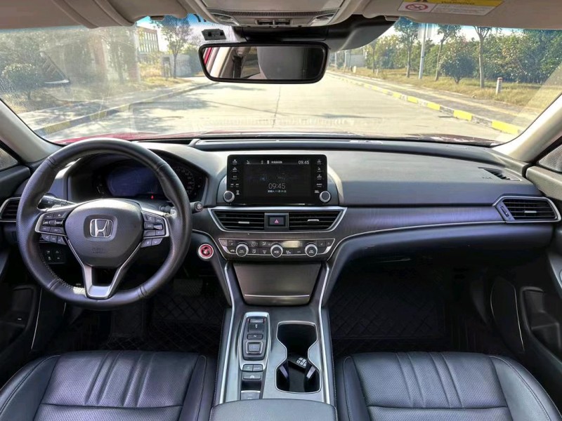 盐城18年本田雅阁6