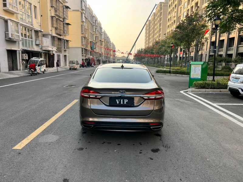 徐州17年福特蒙迪欧9