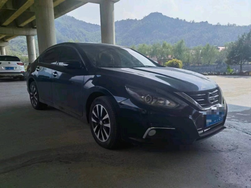 淮南17年日產天籟6
