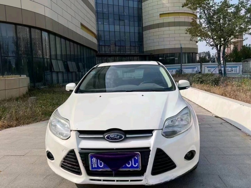 枣庄14年福特福克斯1