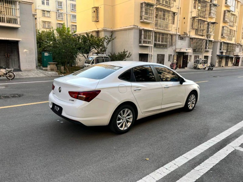 徐州17年别克威朗7