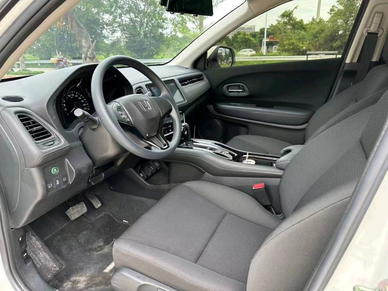 汕头21年本田缤智4