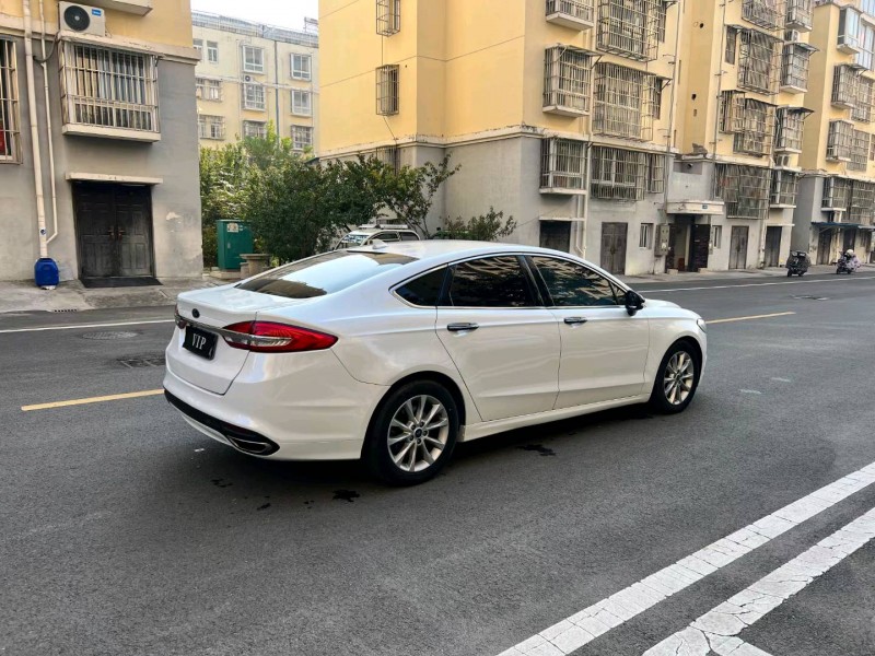 徐州17年福特蒙迪欧8