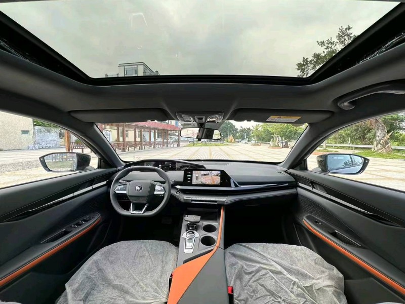 汕头23年长安汽车UNI-V5