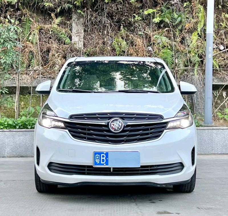 广州22年别克GL81