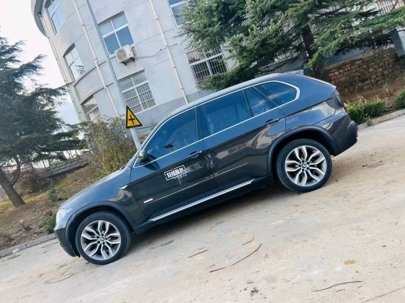 东营10年宝马X53