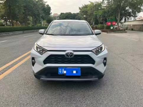 珠海20年丰田RAV4荣放1