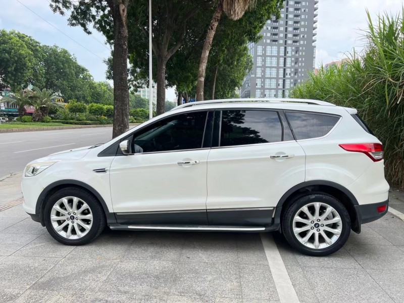 东莞15年福特翼虎7