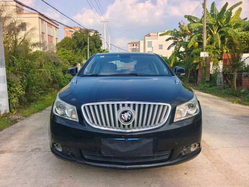 珠海11年别克君越1