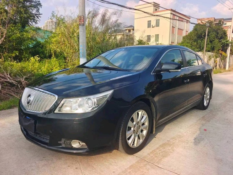 珠海11年别克君越3