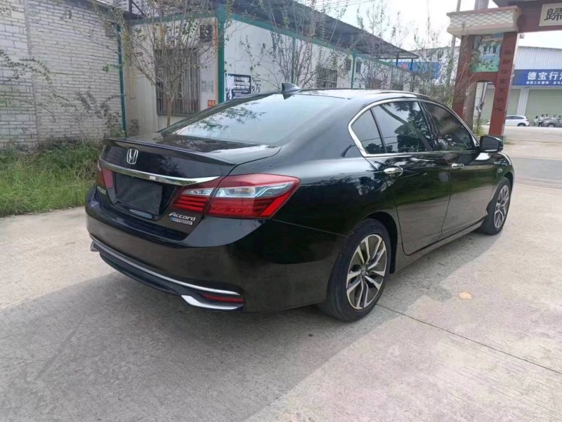 佛山18年本田雅阁7