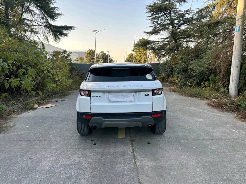 徐州15年路虎极光9