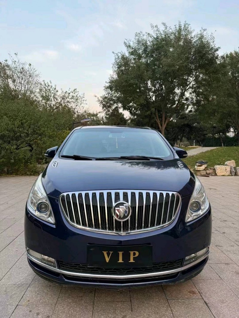 邢台12年别克GL81