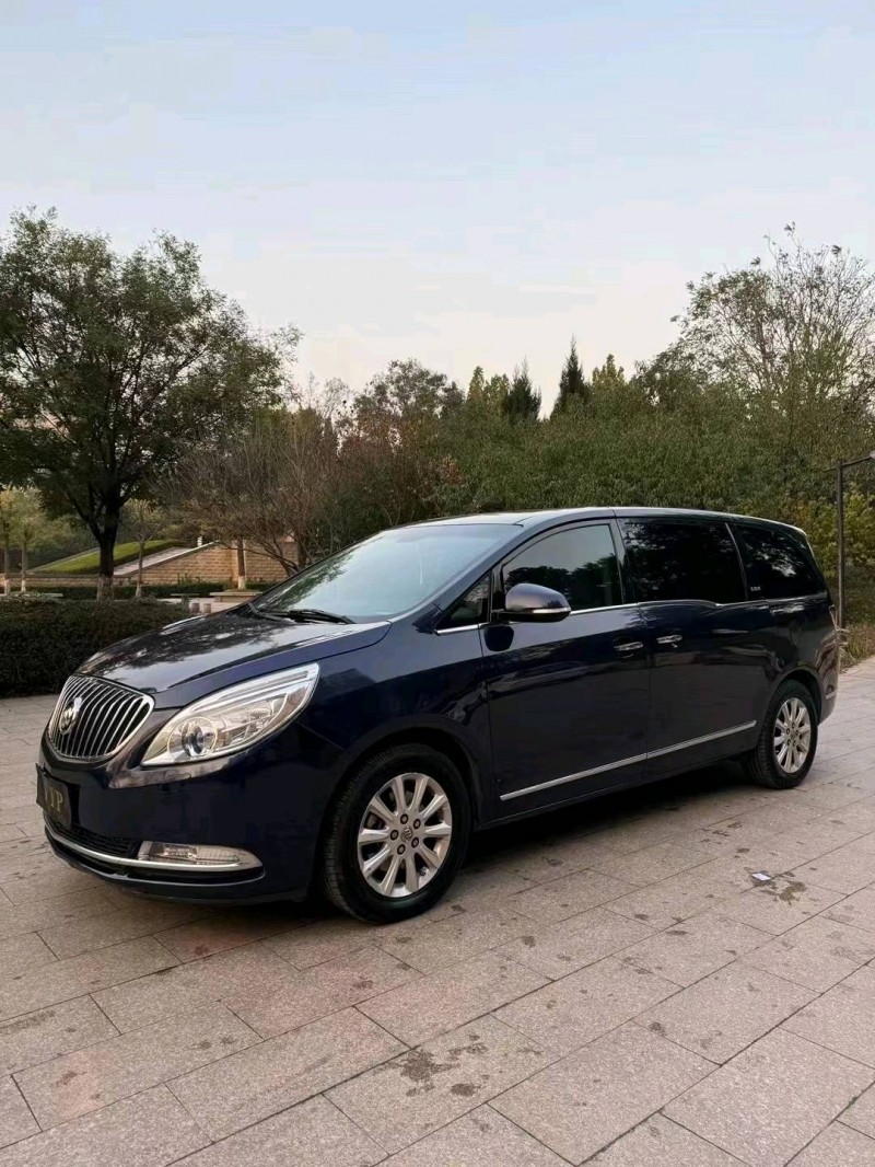 邢台12年别克GL82